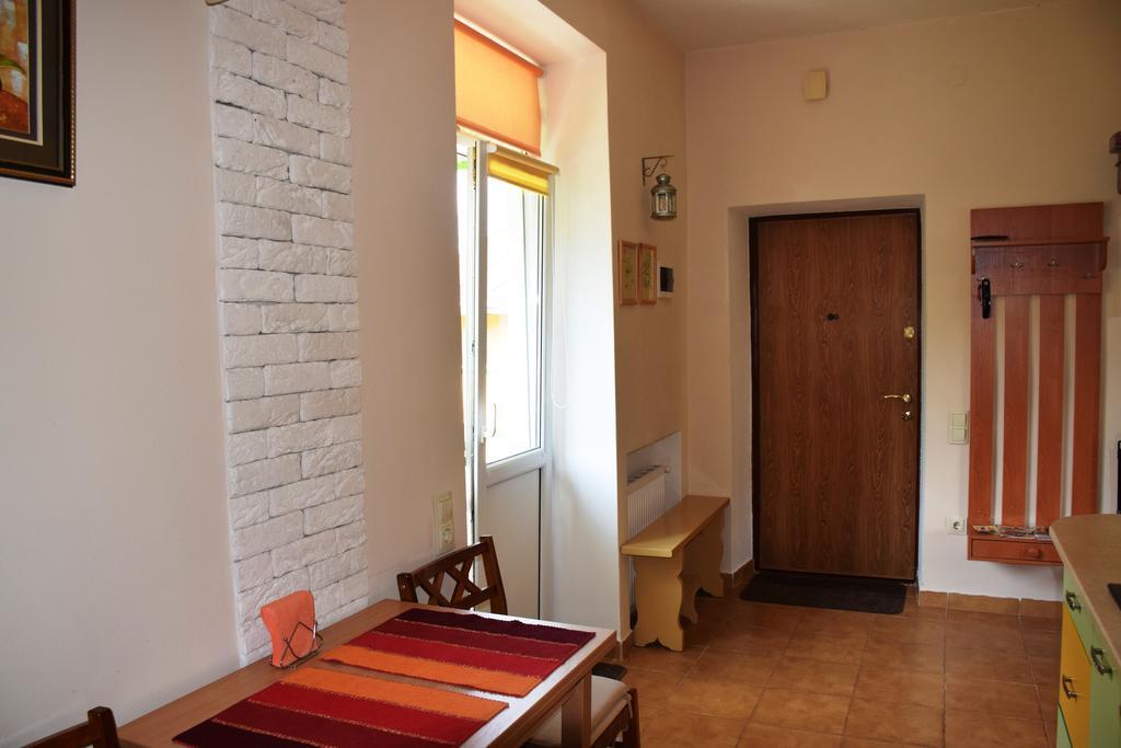 Near Citadel Apartment Lviv Bilik gambar
